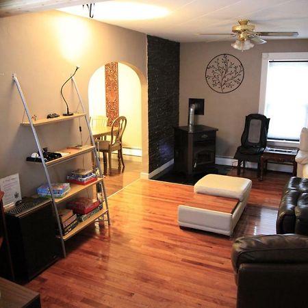 Charming Home Near Ski Areas Rumford Екстериор снимка