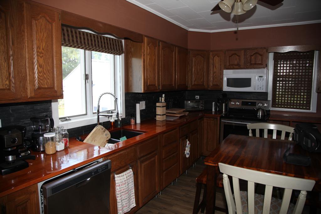 Charming Home Near Ski Areas Rumford Екстериор снимка