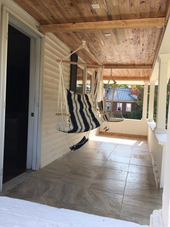 Charming Home Near Ski Areas Rumford Екстериор снимка
