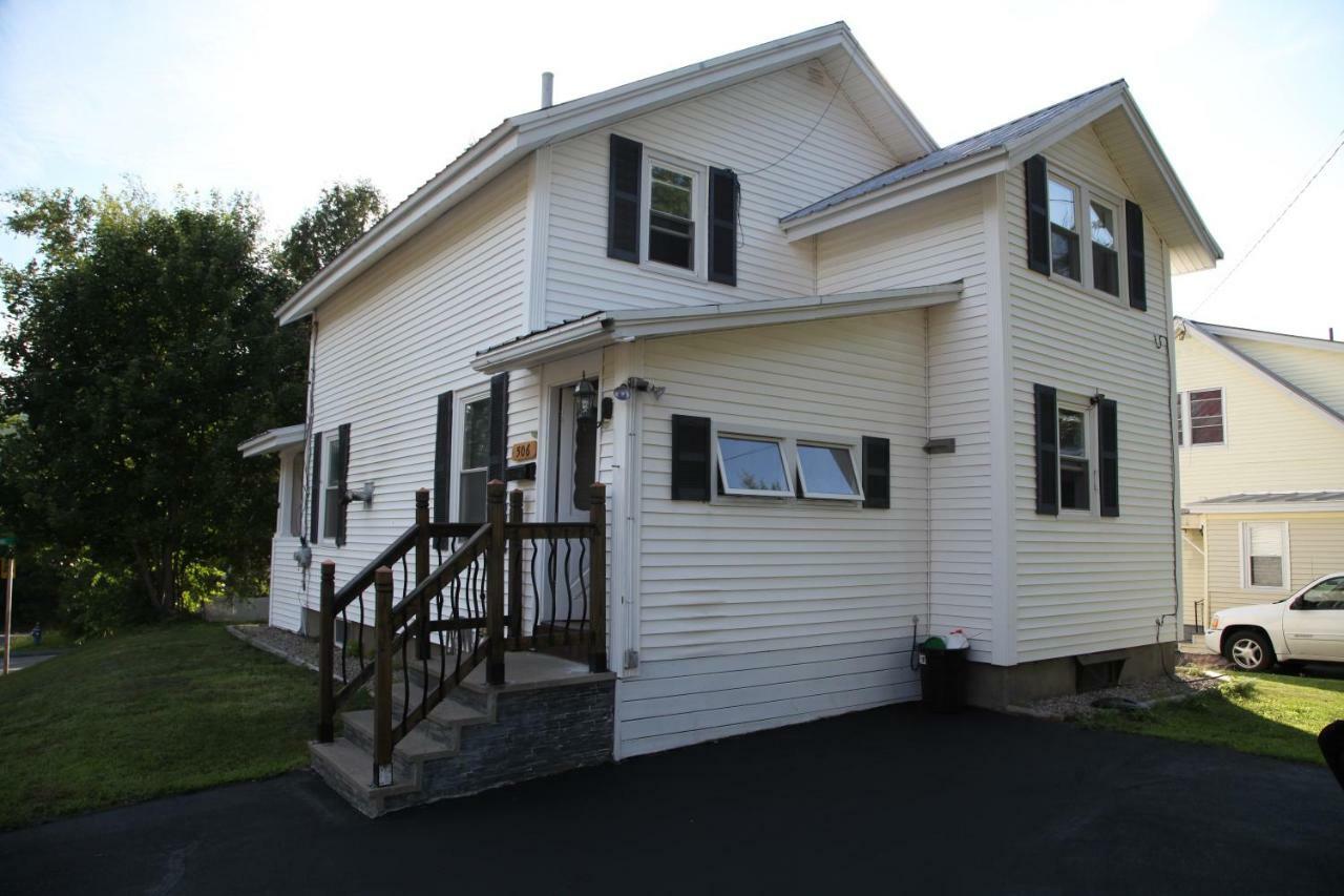 Charming Home Near Ski Areas Rumford Екстериор снимка